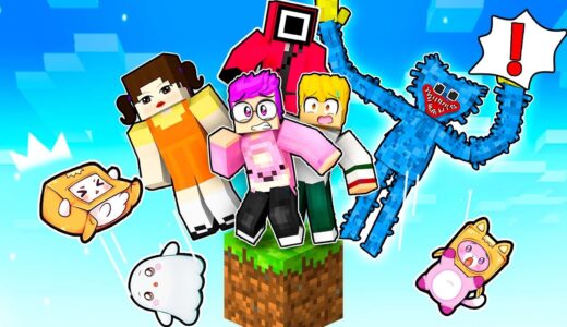 LANKYBOX Has 10 FRIENDS On ONE BLOCK In MINECRAFT! (HUGGY WUGGY, SQUID GAME, KISSY MISSY & MORE!)